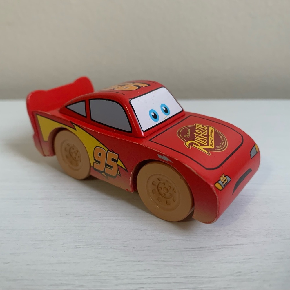 Disney Pixar Cars *Dusty Lightning McQueen* Toys R Us Wood Collection